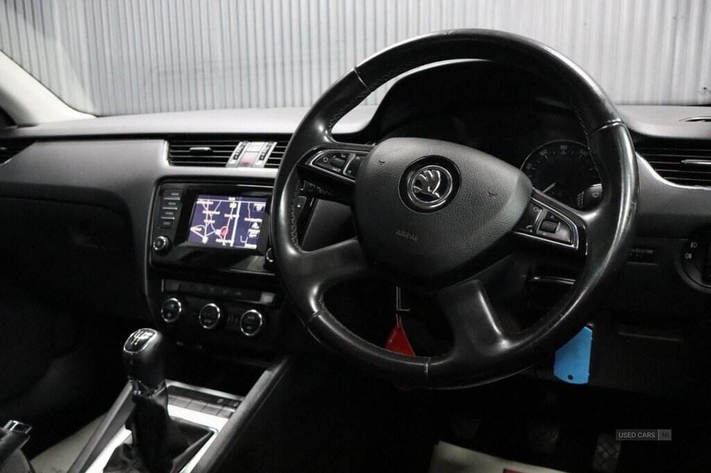 Mar 2014 Skoda Octavia 1.6 TDI CR Elegance 5dr
