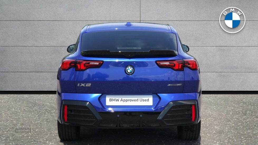  2024 BMW  iX2 iX2 xDrive30 M Sport
