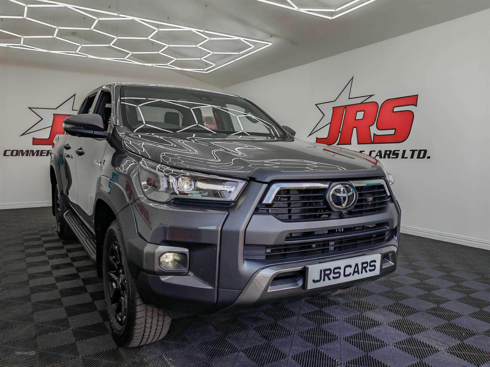 2025 Toyota Hilux 2.8 Hilux Invincible X MHEV 4WD A 4WD 4dr