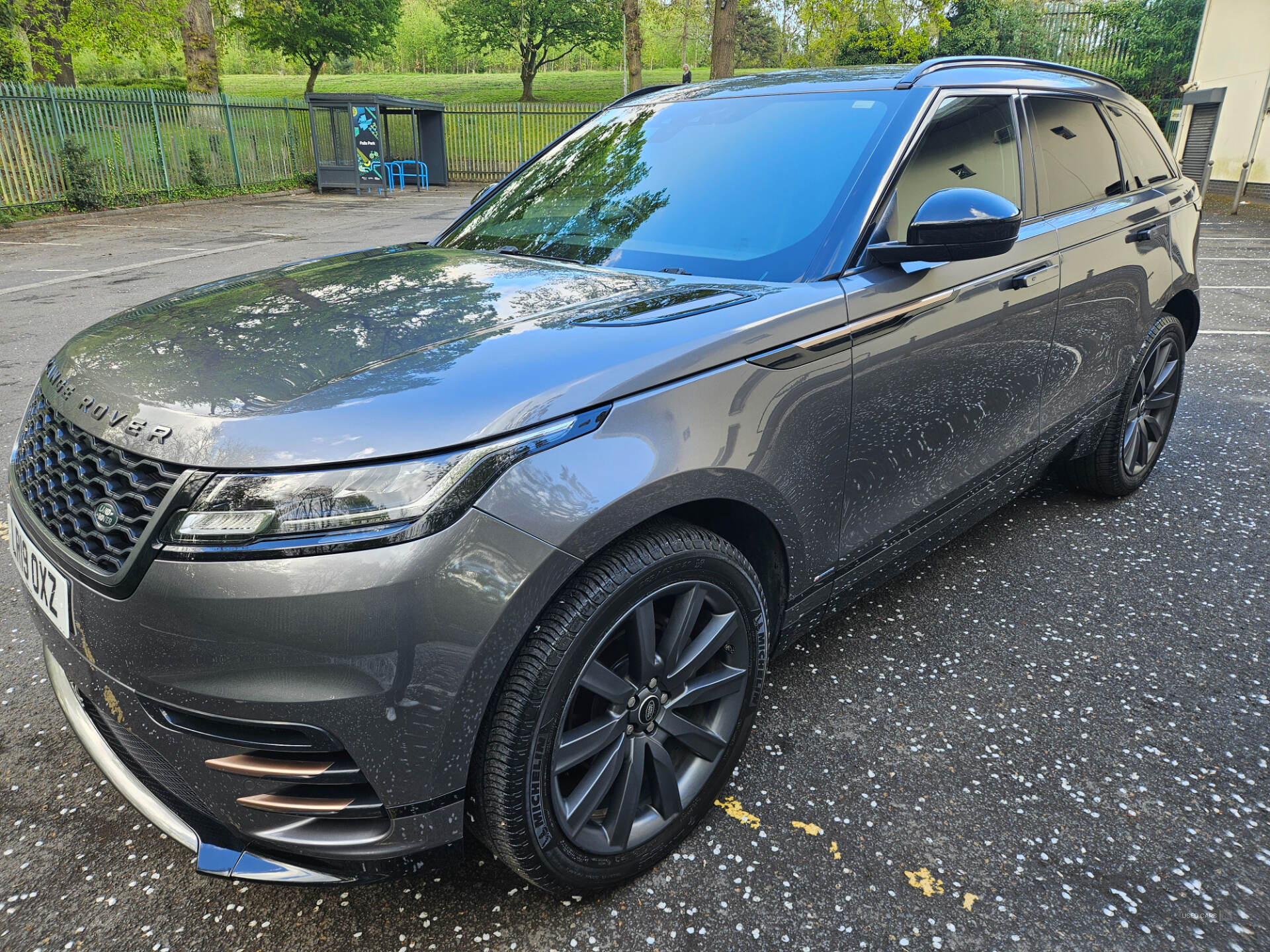 Apr 2019 Land Rover Range Rover Velar 2.0 D180 R-Dynamic 5dr Auto
