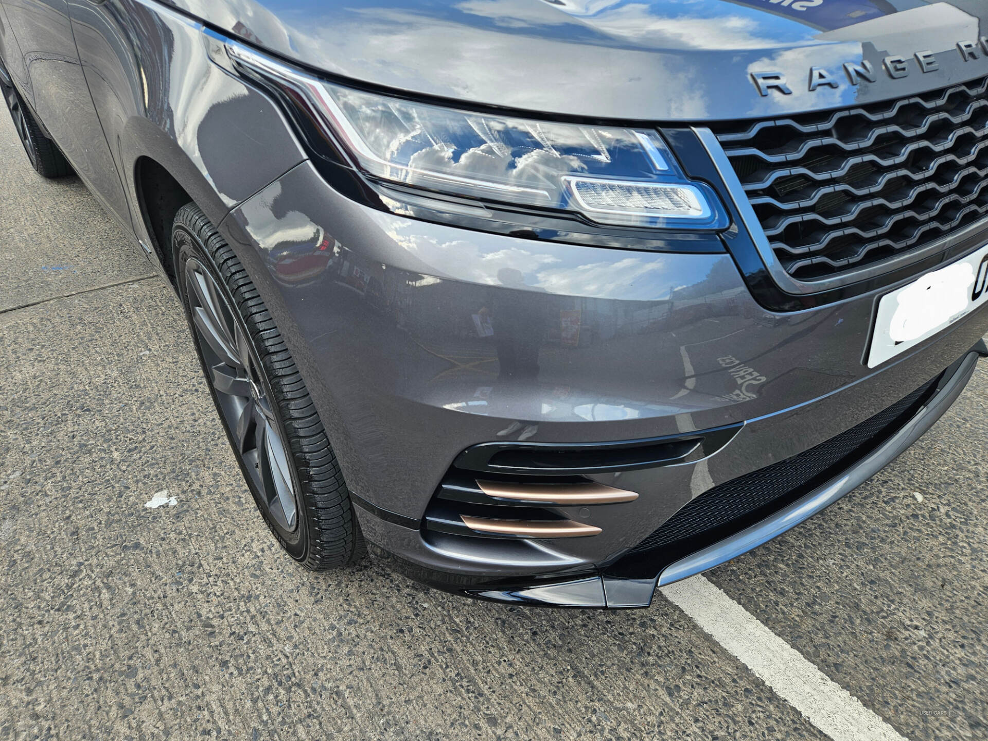 Apr 2019 Land Rover Range Rover Velar 2.0 D180 R-Dynamic 5dr Auto