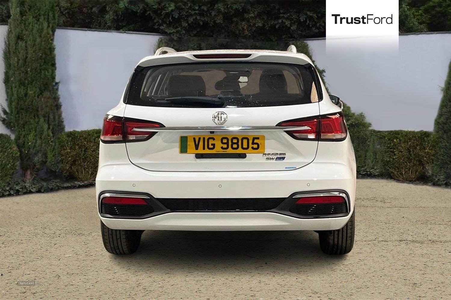 Mar 2022 MG Motor Uk MG5 115kW Exclusive EV 61kWh 5dr Auto