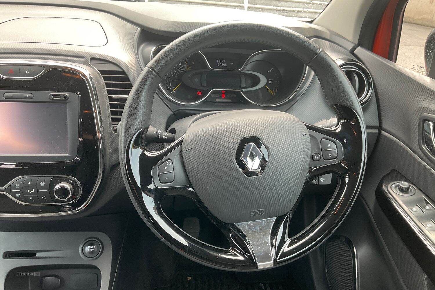 Feb 2016 Renault Captur 0.9 TCE 90 Dynamique Nav 5dr