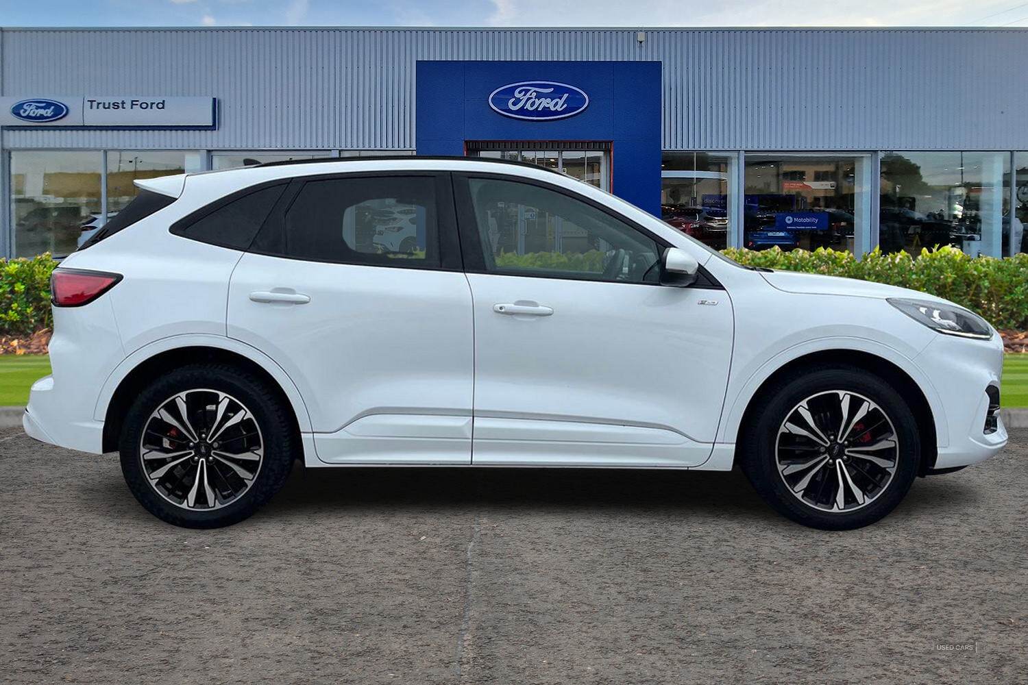 Apr 2022 Ford Kuga 2.5 PHEV ST-Line X Edition 5dr CVT
