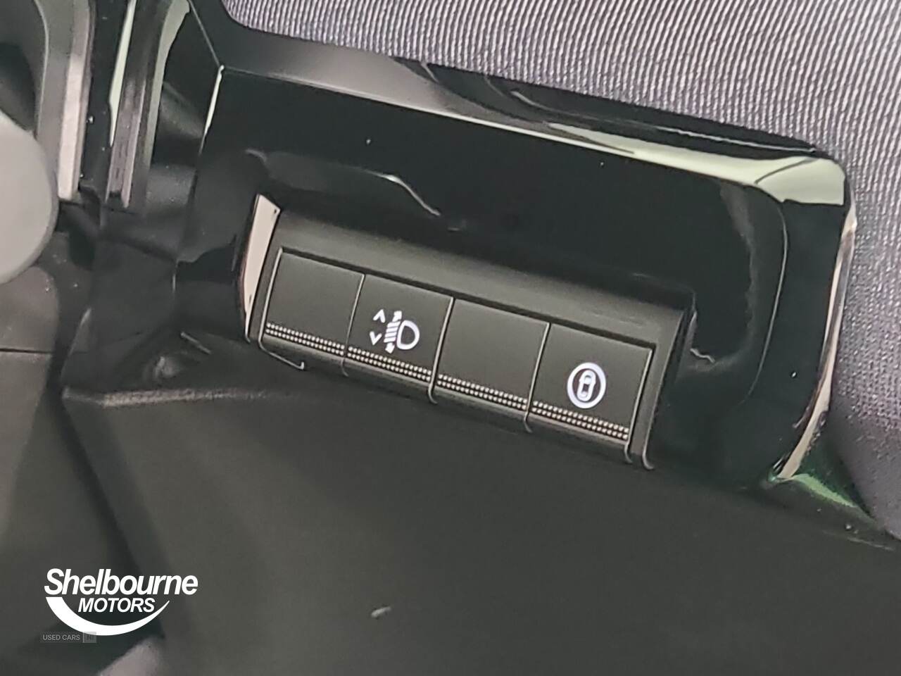 Feb 2025 Renault 5 110kW Techno Comfort Range 52 kWh 5dr Auto