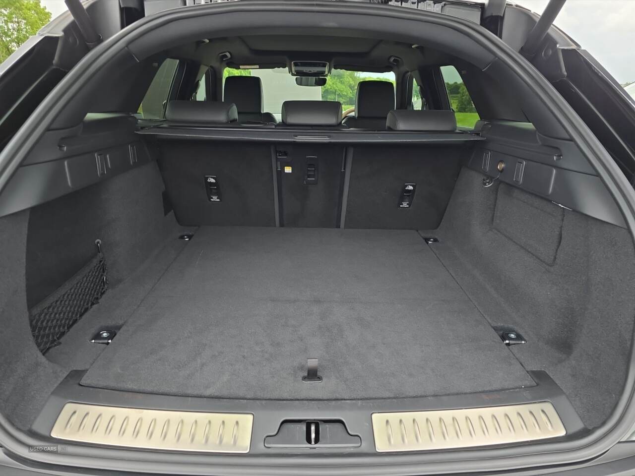 Nov 2023 Land Rover Range Rover Velar 2.0 D200 MHEV Dynamic HSE 5dr Auto