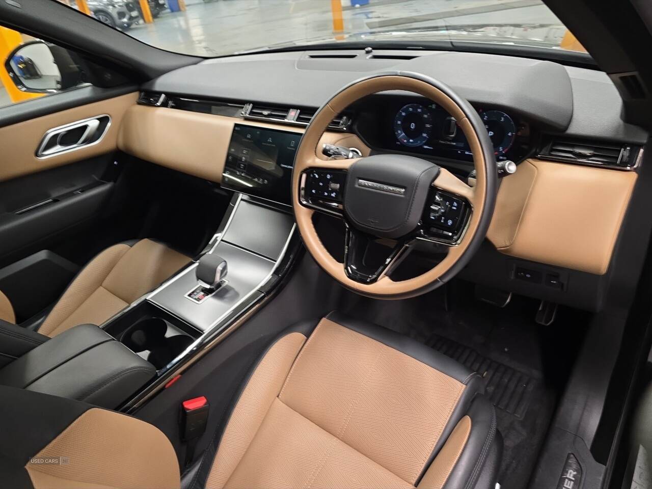 Nov 2023 Land Rover Range Rover Velar 2.0 D200 MHEV Dynamic HSE 5dr Auto