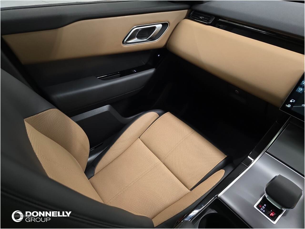 Nov 2023 Land Rover Range Rover Velar 2.0 D200 MHEV Dynamic HSE 5dr Auto
