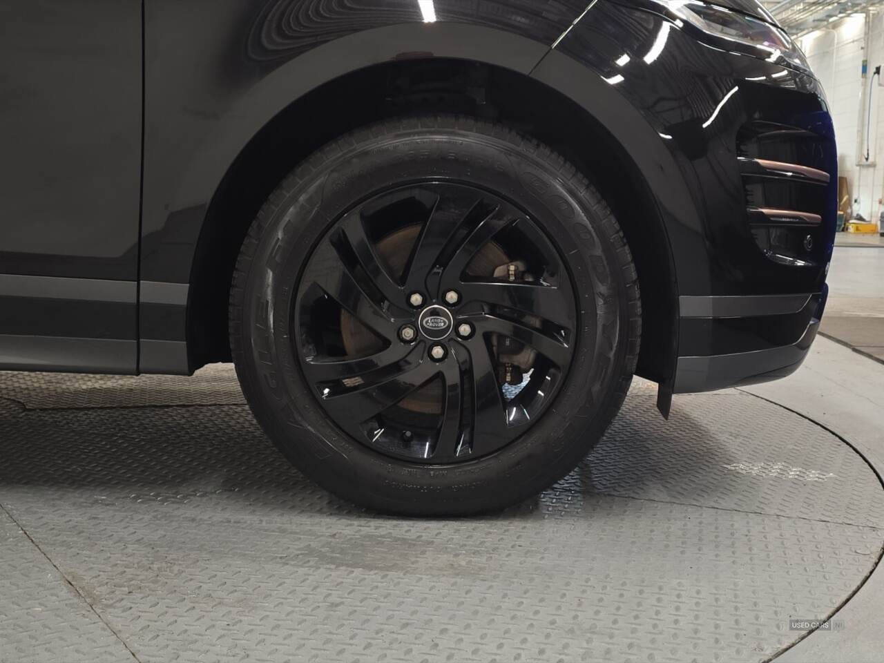 Jan 2022 Land Rover Range Rover Evoque 2.0 D165 R-Dynamic S 5dr 2WD
