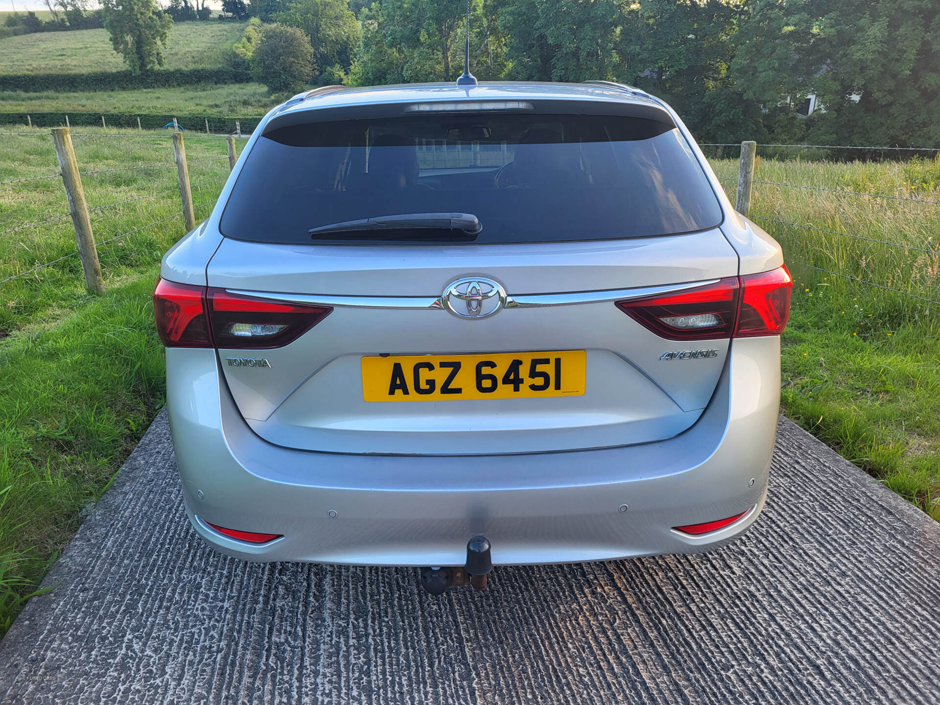 Feb 2016 Toyota Avensis 2.0D Excel 5dr