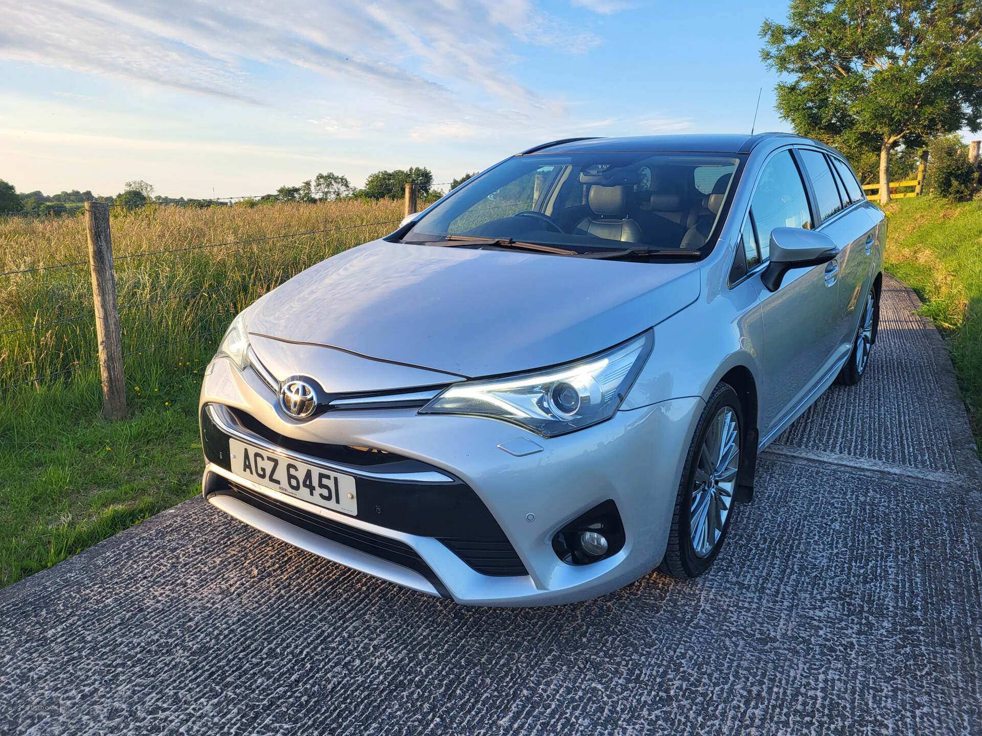 Feb 2016 Toyota Avensis 2.0D Excel 5dr