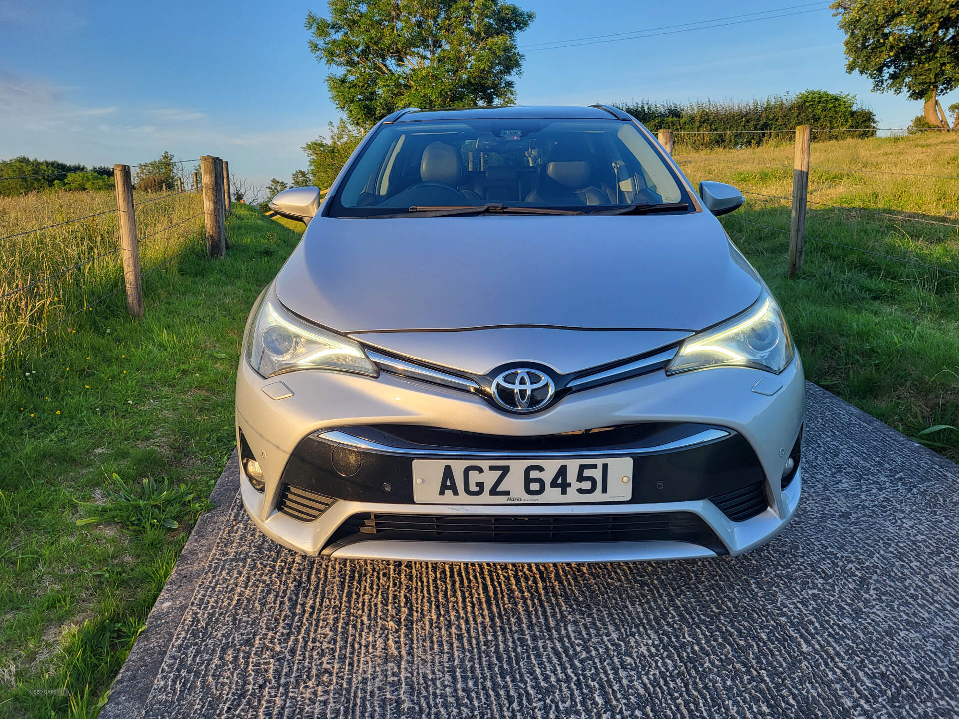 Feb 2016 Toyota Avensis 2.0D Excel 5dr