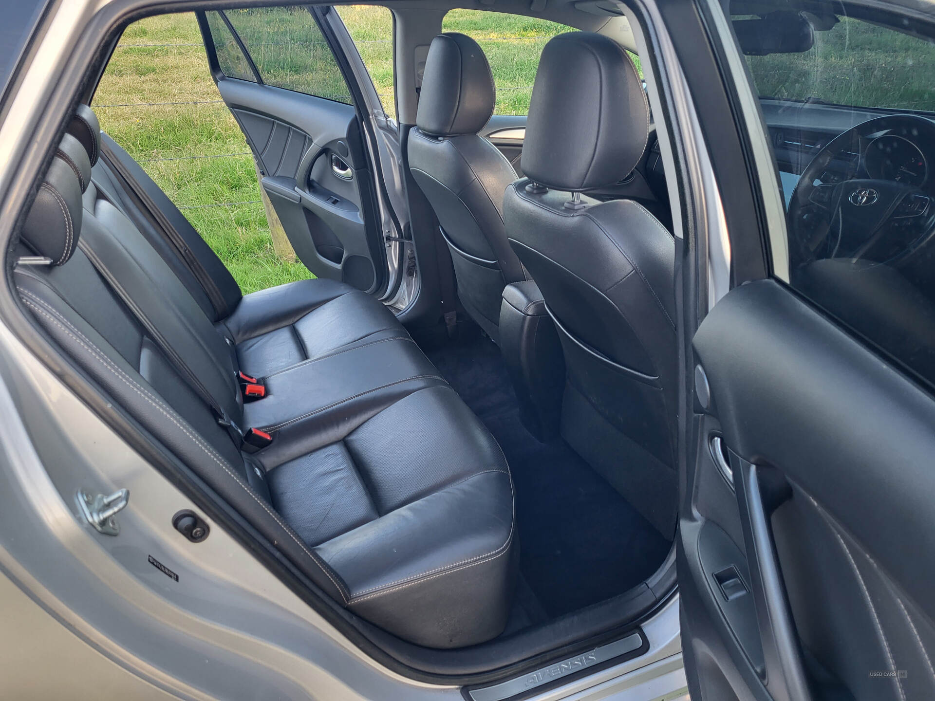 Feb 2016 Toyota Avensis 2.0D Excel 5dr