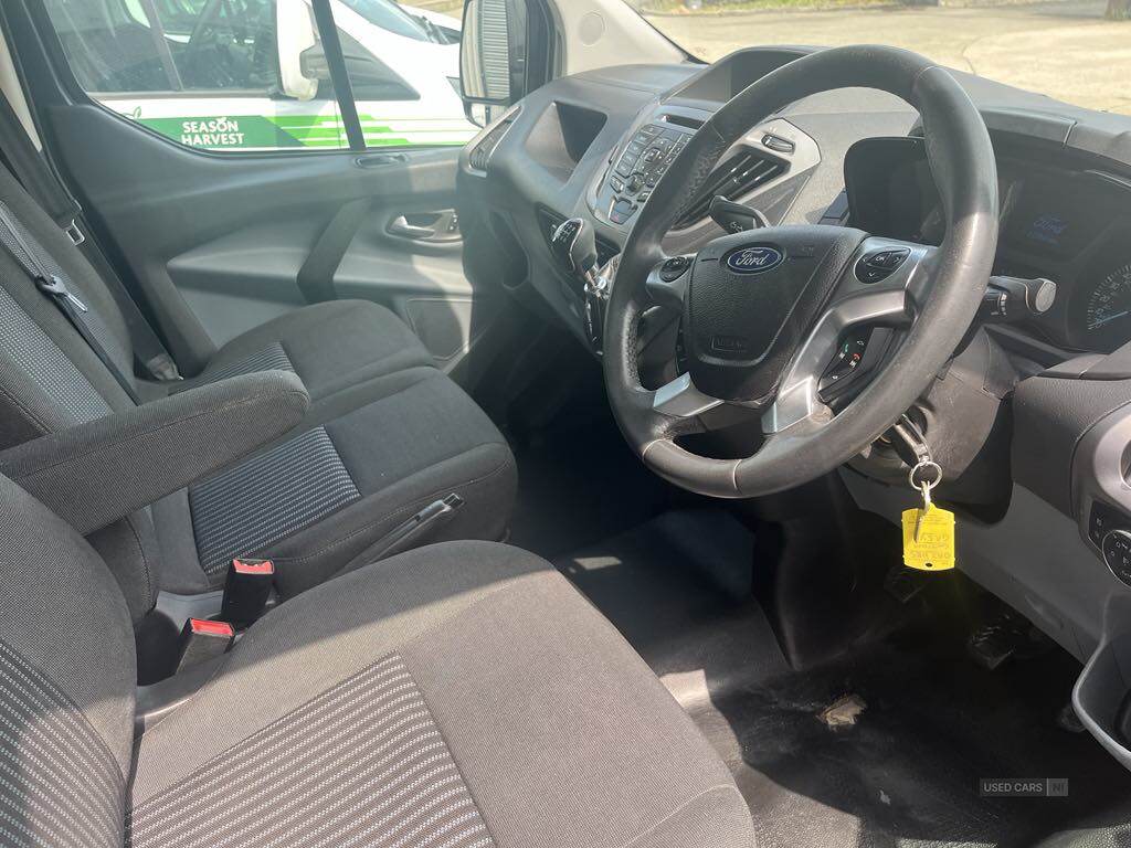 Oct 2014 Ford Transit Custom 2.2 TDCi 125ps Low Roof Trend Van