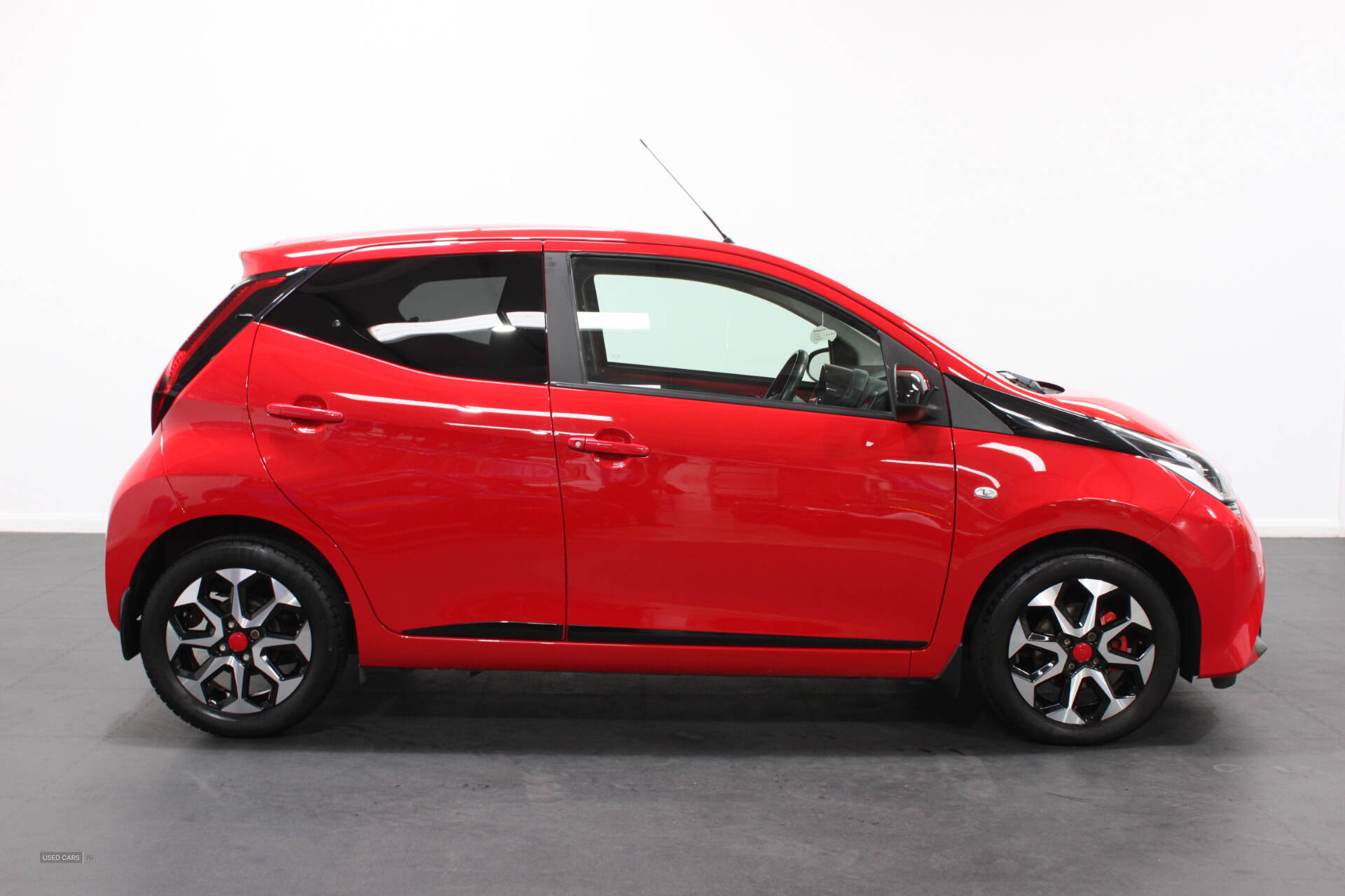 Jan 2020 Toyota Aygo 1.0 VVT-i X-Trend 5dr x-shift