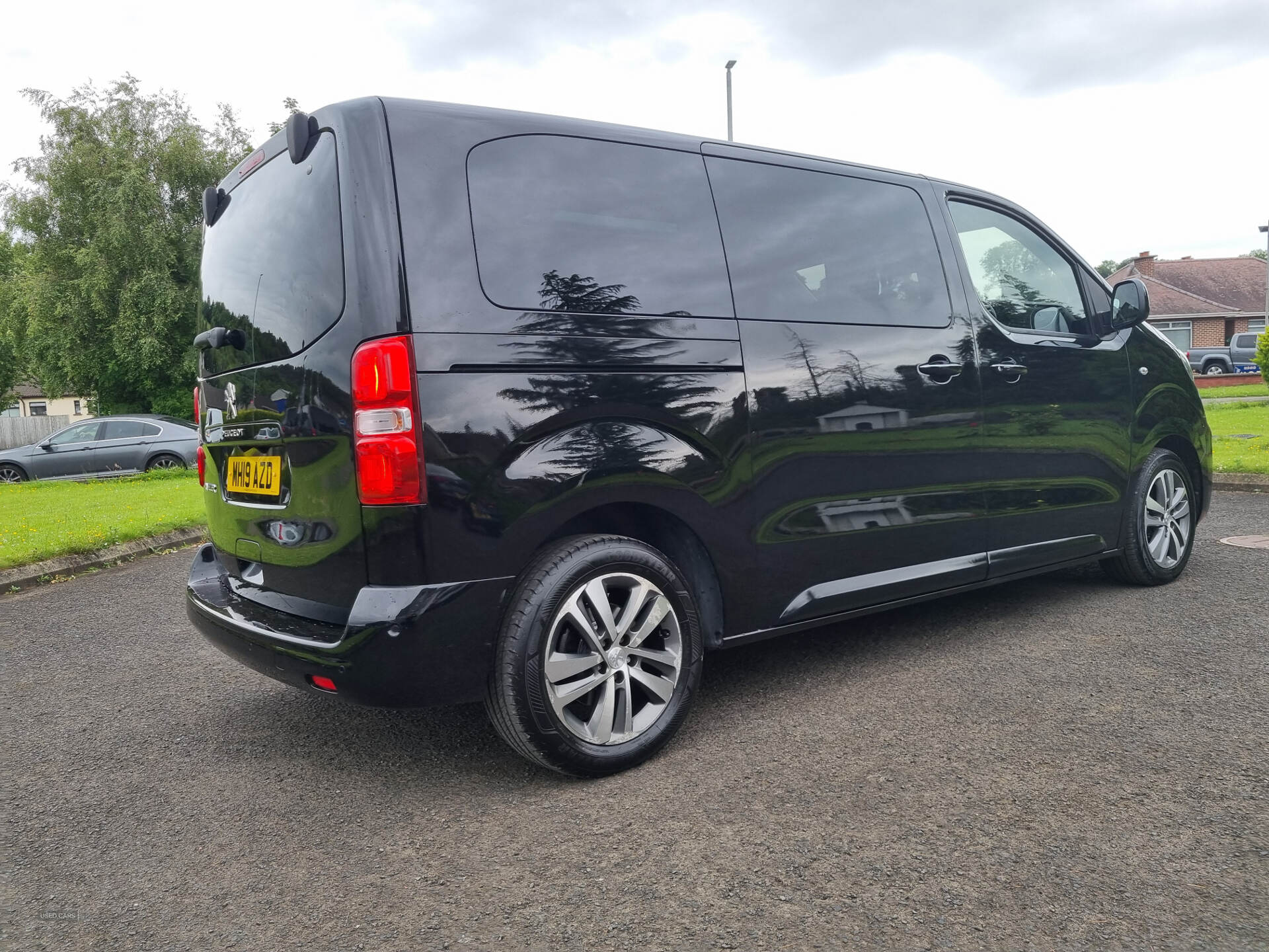 May 2019 Peugeot Traveller 2.0 BlueHDi 180 Allure Standard [8 Seat] 5dr EAT8