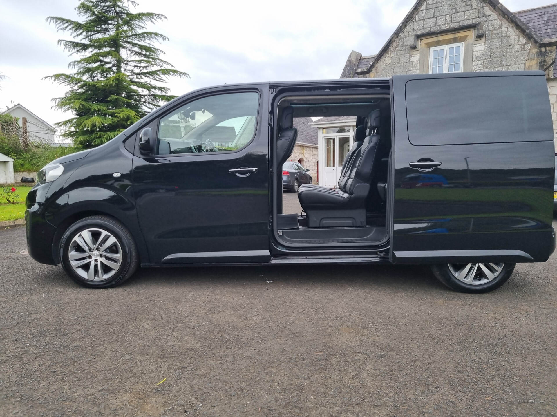 May 2019 Peugeot Traveller 2.0 BlueHDi 180 Allure Standard [8 Seat] 5dr EAT8