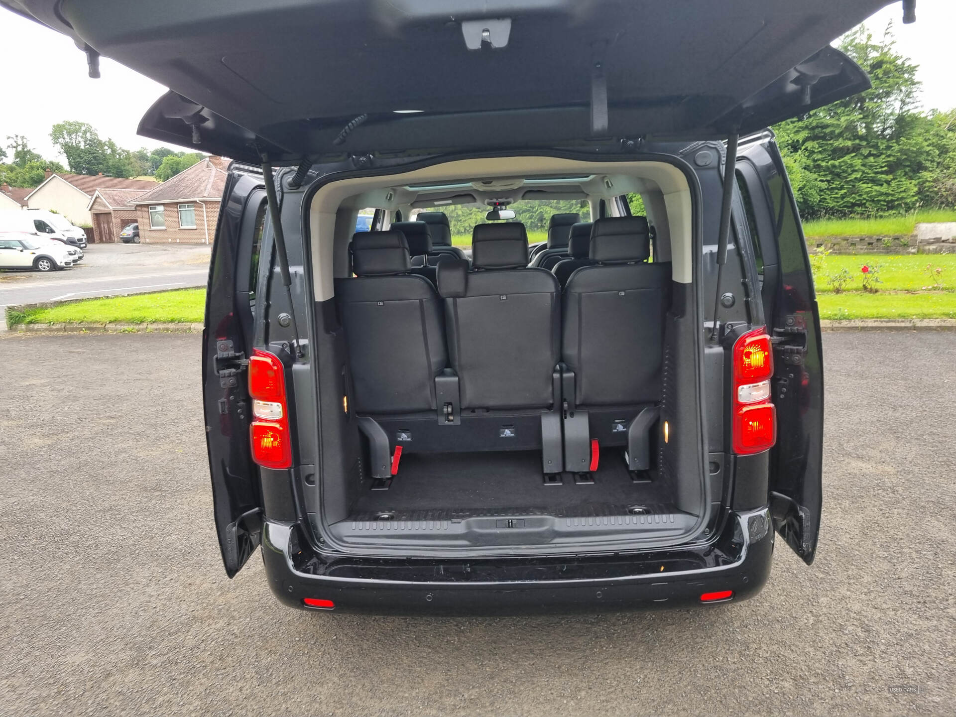 May 2019 Peugeot Traveller 2.0 BlueHDi 180 Allure Standard [8 Seat] 5dr EAT8