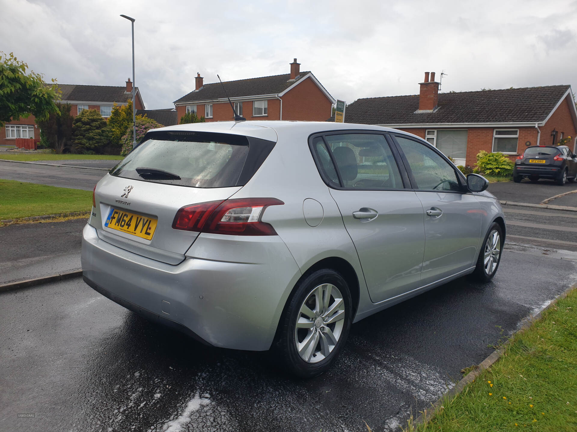 Feb 2015 Peugeot 308 1.6 HDi 115 Active 5dr
