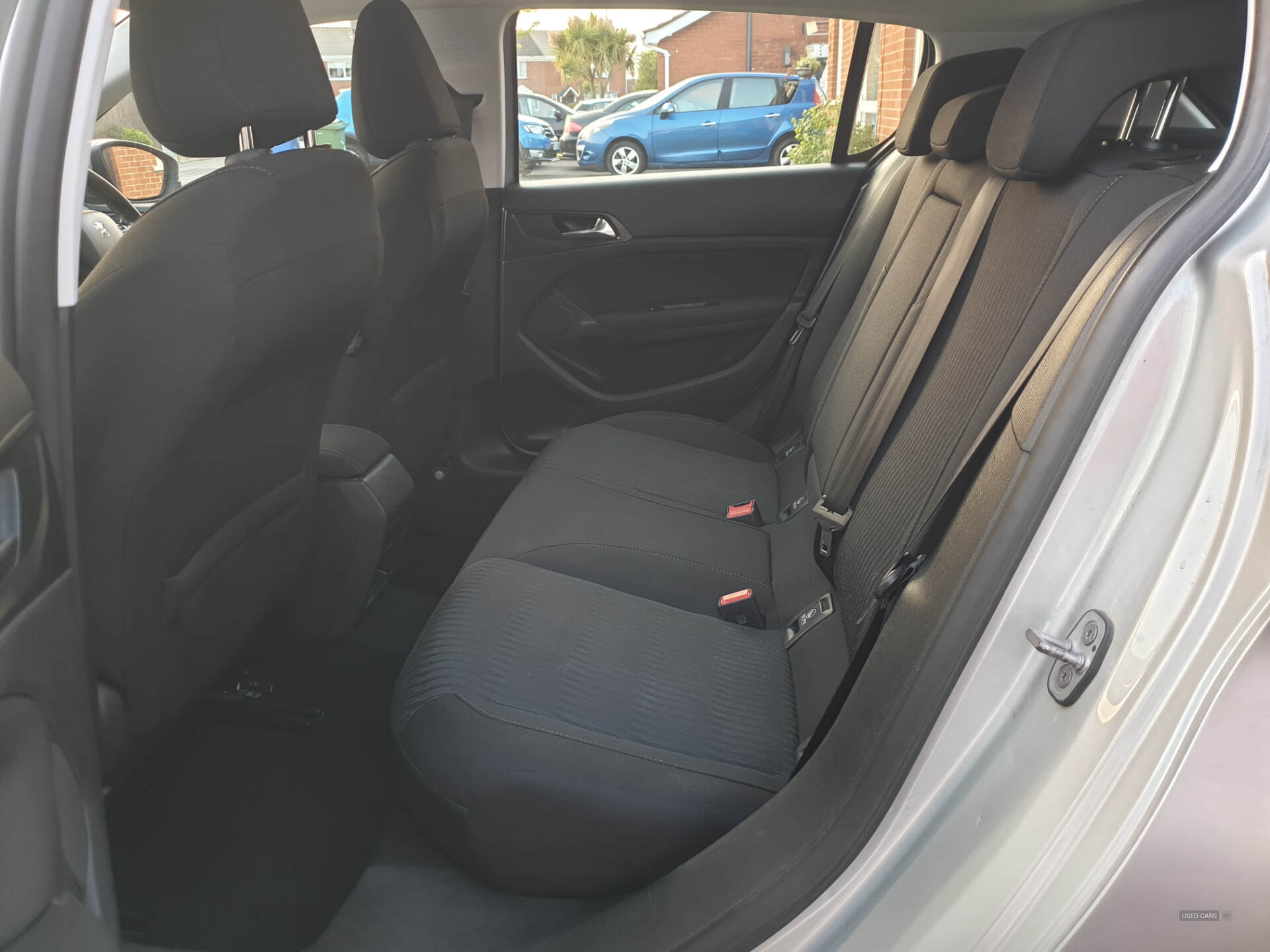Feb 2015 Peugeot 308 1.6 HDi 115 Active 5dr