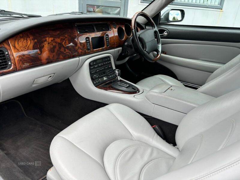 Sep 2002 Jaguar XK 4.2 Supercharged 2dr Auto