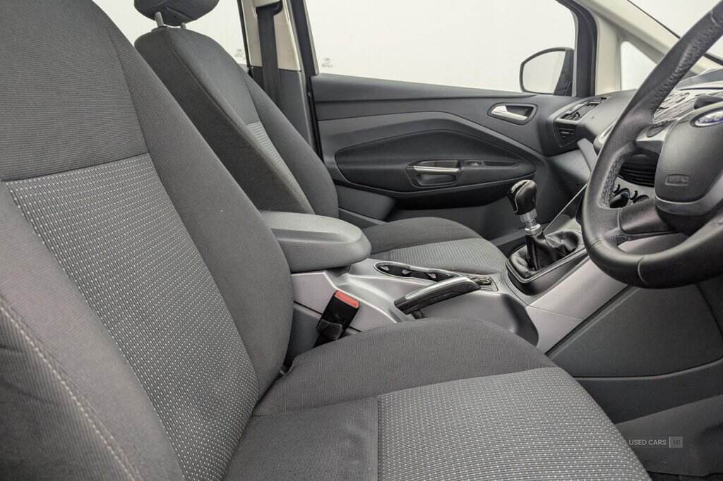 Oct 2013 Ford Grand C-MAX 1.6 TDCi Zetec 5dr