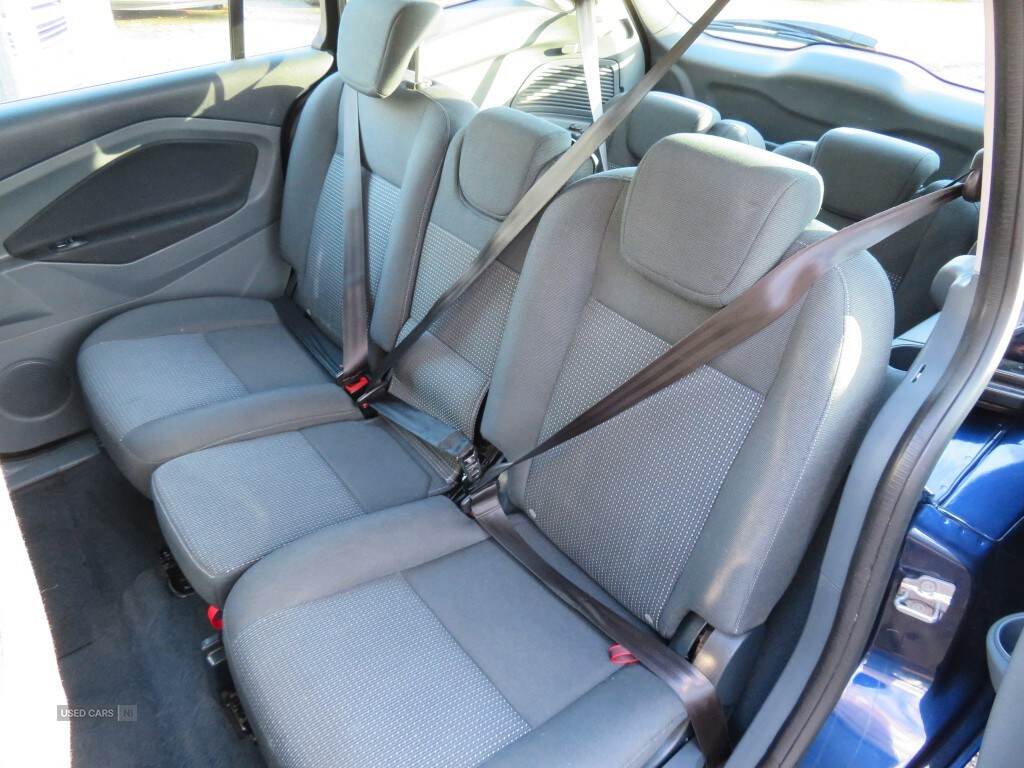 Oct 2013 Ford Grand C-MAX 1.6 TDCi Zetec 5dr