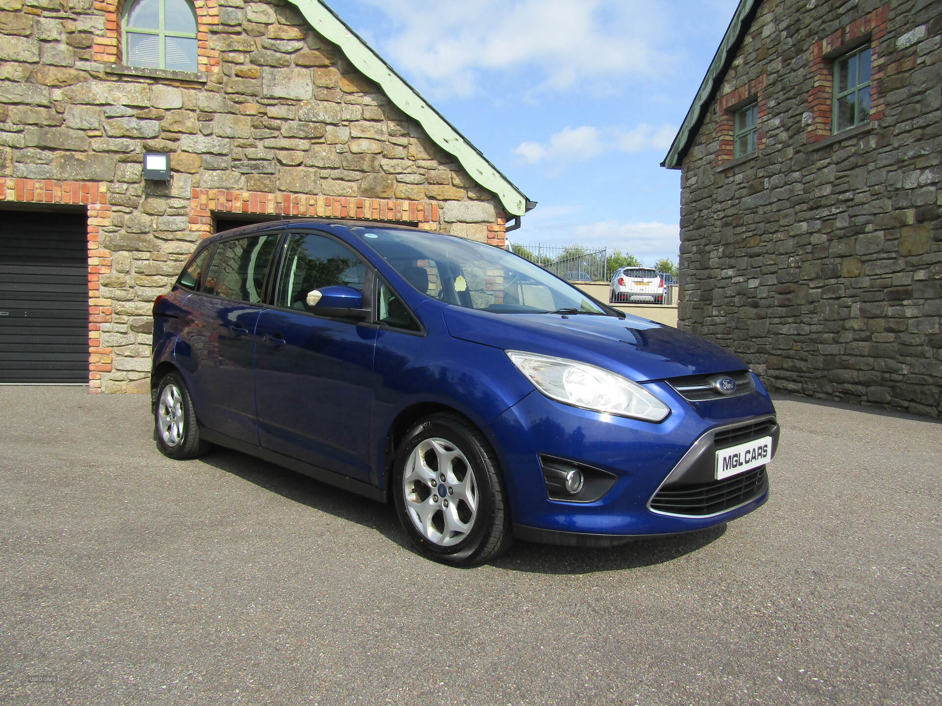 Oct 2013 Ford Grand C-MAX 1.6 TDCi Zetec 5dr