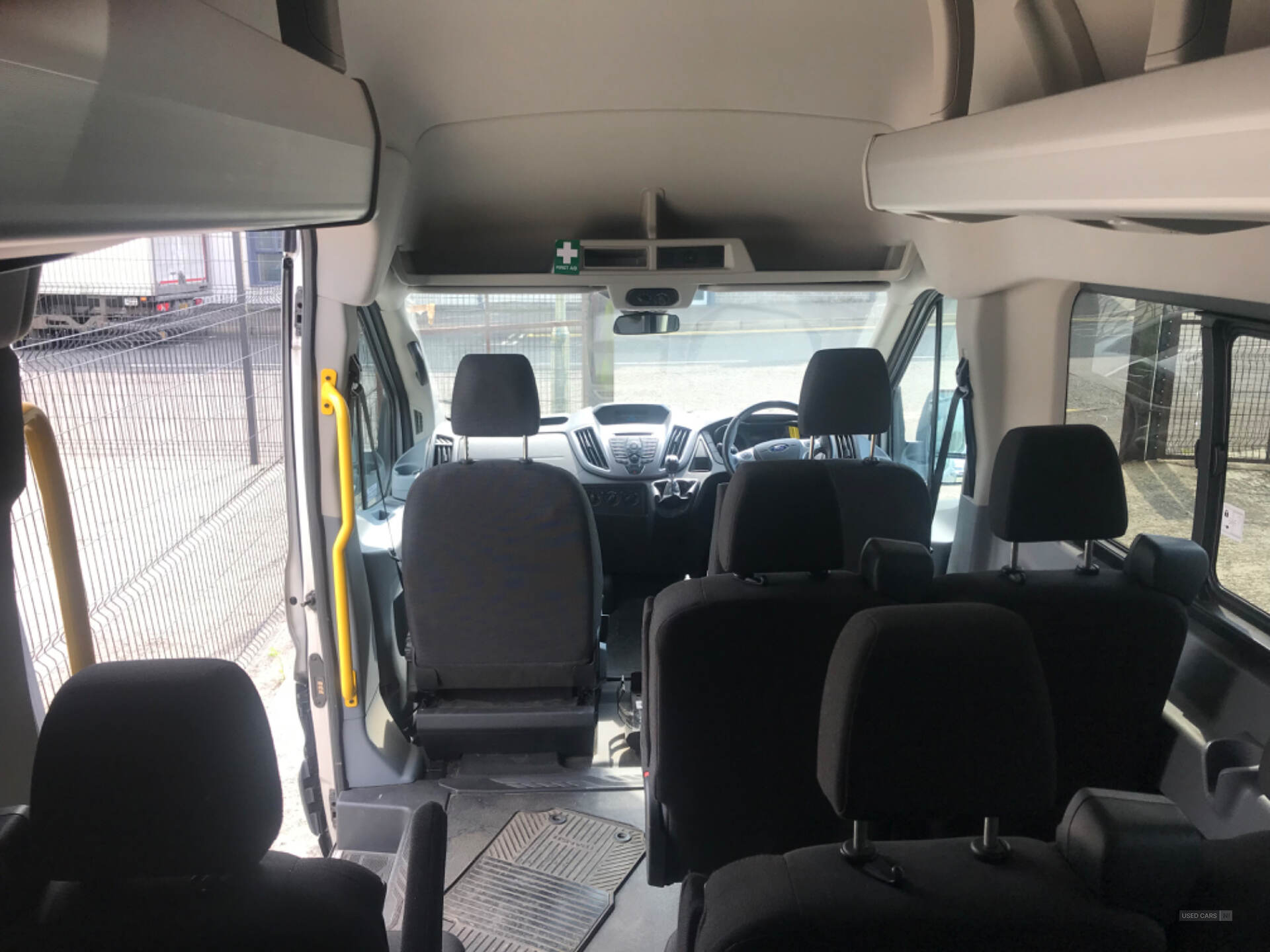 Ford Transit 460 L4 MINIBUS DIESEL RWD in Antrim