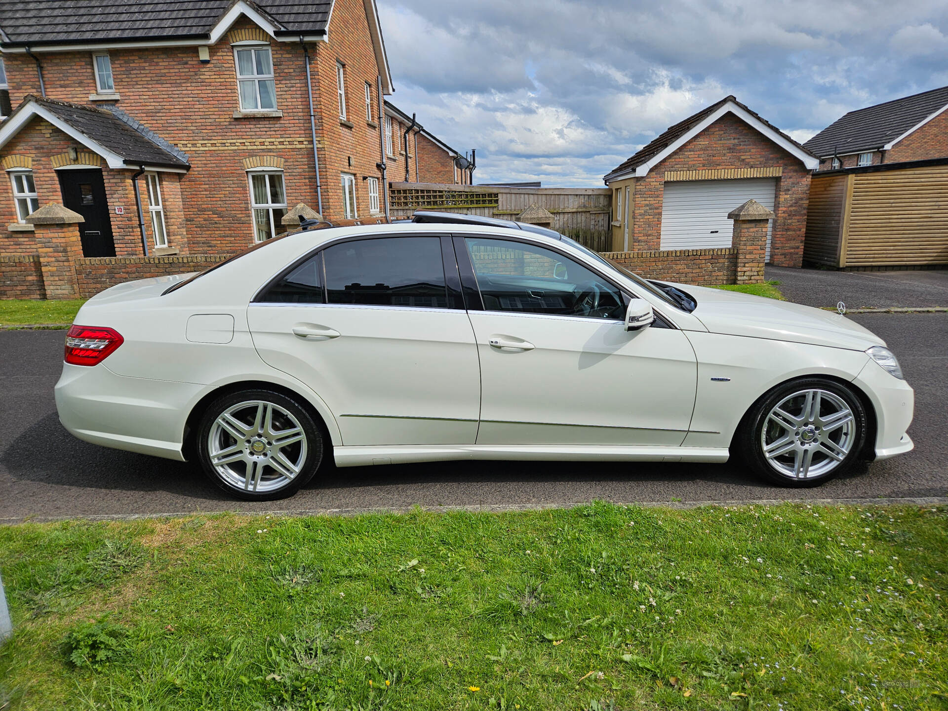 Jun 2012 Mercedes E-Class E350 CDI BlueEFFICIENCY [265] Sport 4dr Tip Auto