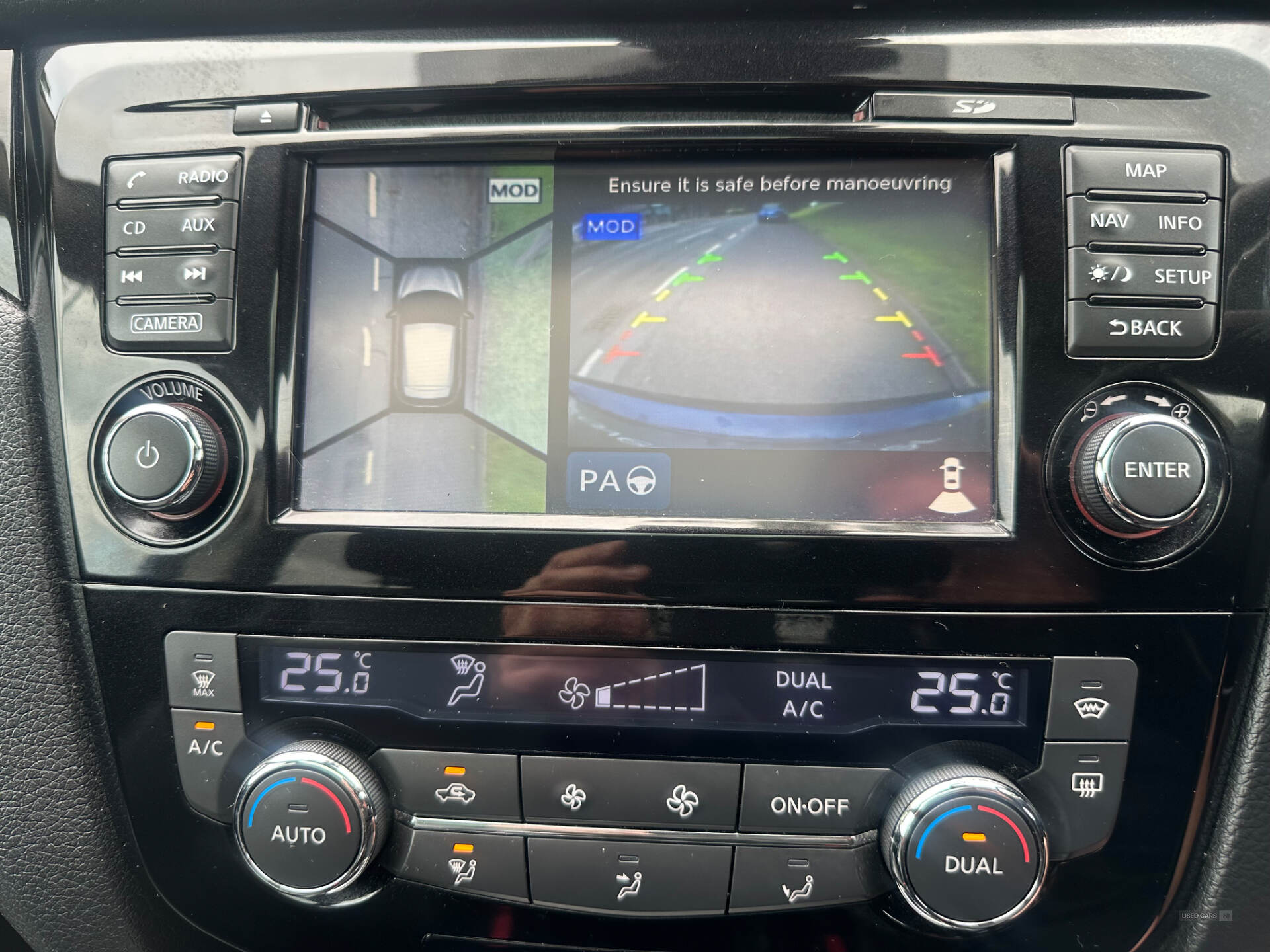 Apr 2016 Nissan Qashqai 1.5 dCi Tekna 5dr