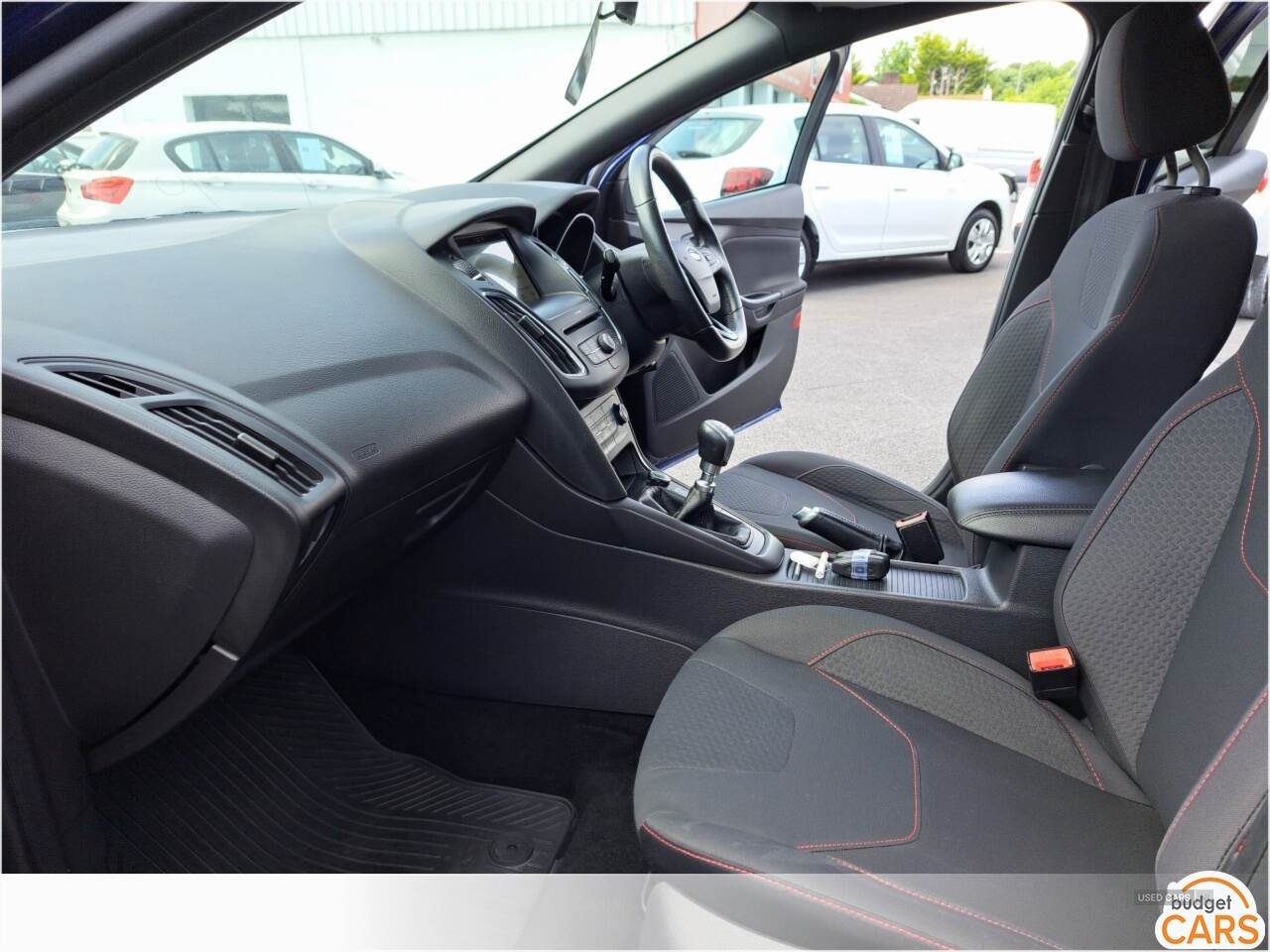 Jan 2018 Ford Focus 1.0 EcoBoost 140 ST-Line Navigation 5dr