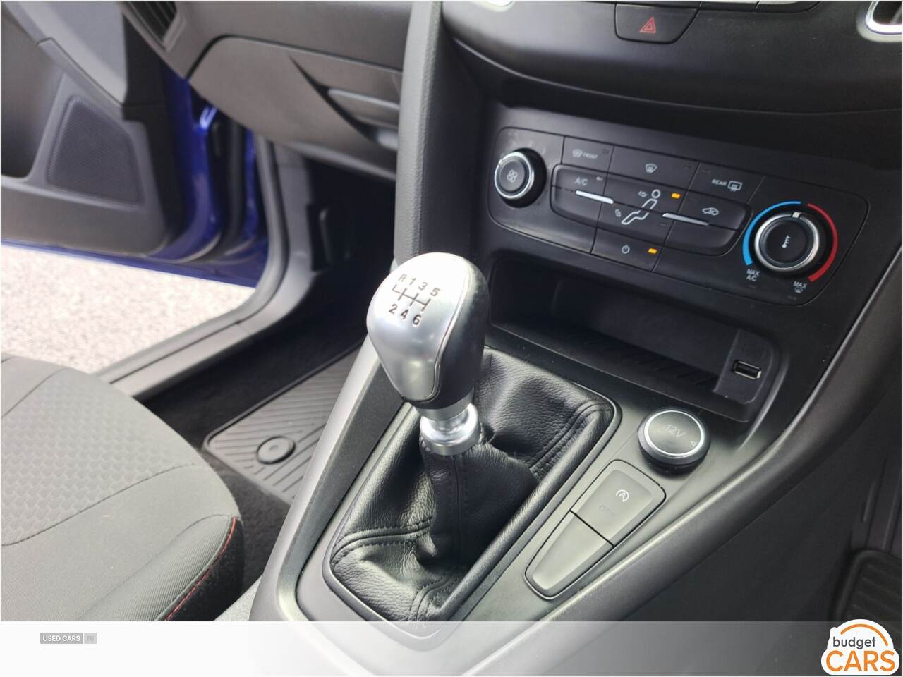 Jan 2018 Ford Focus 1.0 EcoBoost 140 ST-Line Navigation 5dr