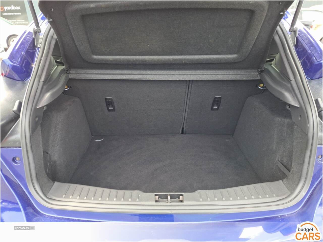 Ford Focus HATCHBACK in Down