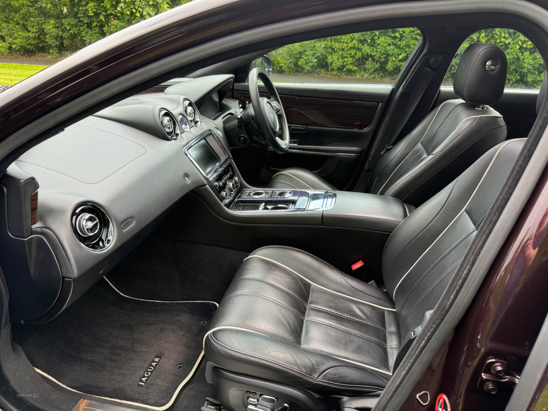 May 2012 Jaguar XJ Series 3.0d V6 Portfolio 4dr Auto