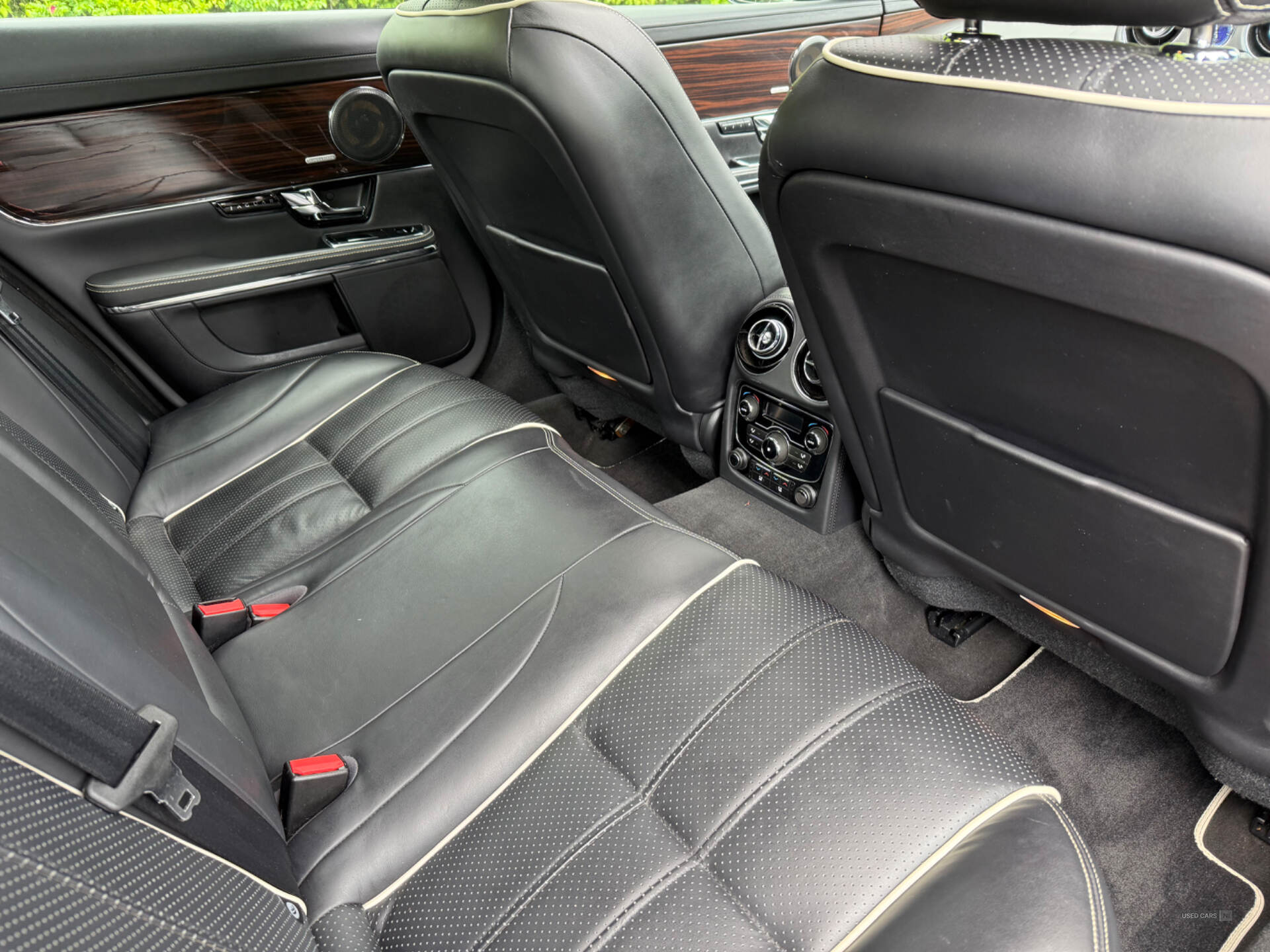 May 2012 Jaguar XJ Series 3.0d V6 Portfolio 4dr Auto
