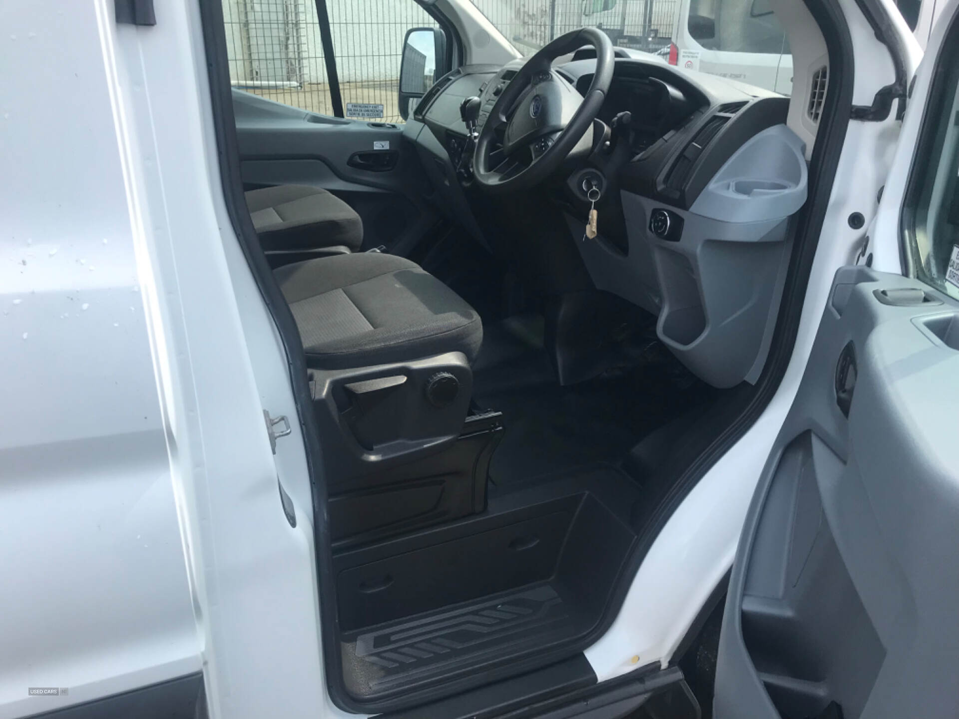 Ford Transit 460 L4 MINIBUS DIESEL RWD in Antrim