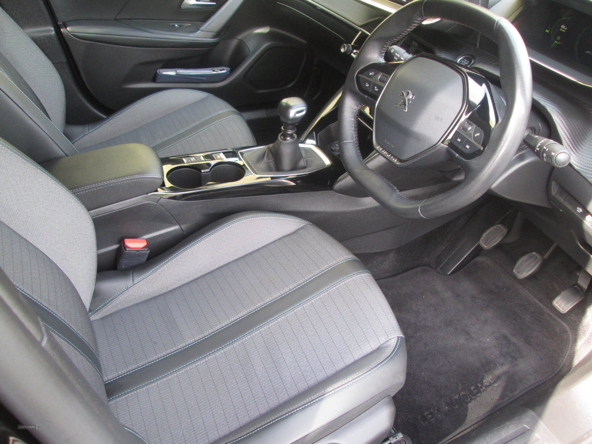 Peugeot 2008 DIESEL ESTATE in Fermanagh