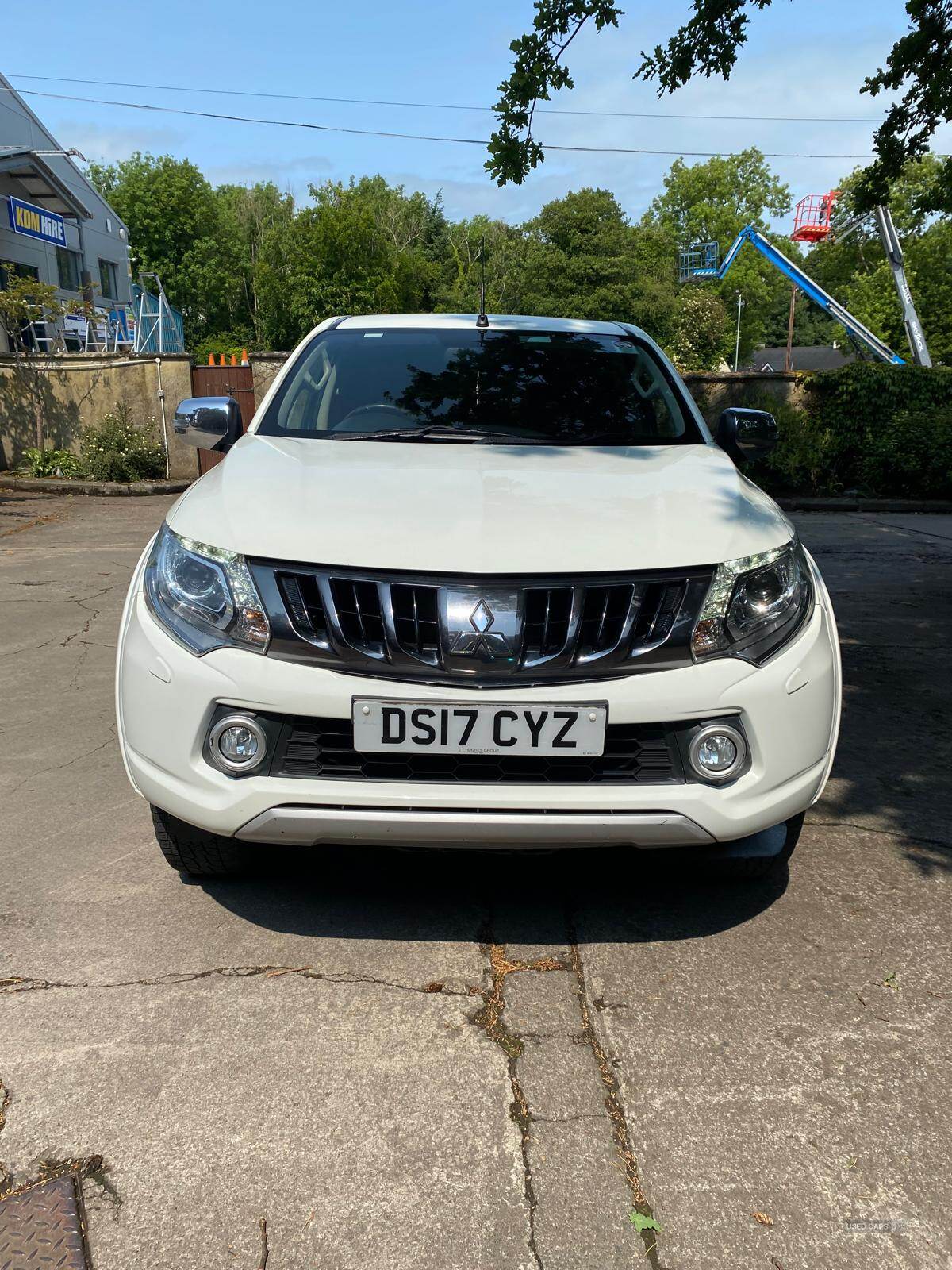 Mar 2017 Mitsubishi L200 Double Cab DI-D 178 Warrior 4WD