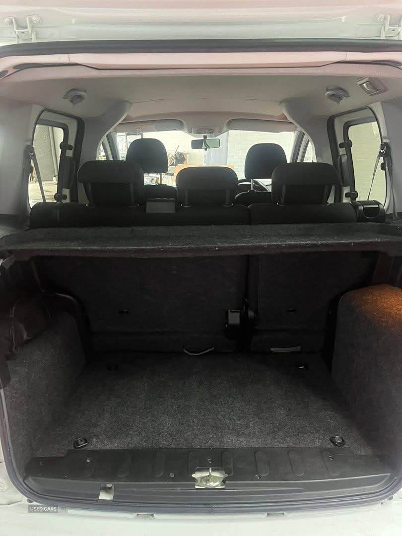 Sep 2012 Fiat Qubo 1.3 Multijet 95 Trekking 5dr