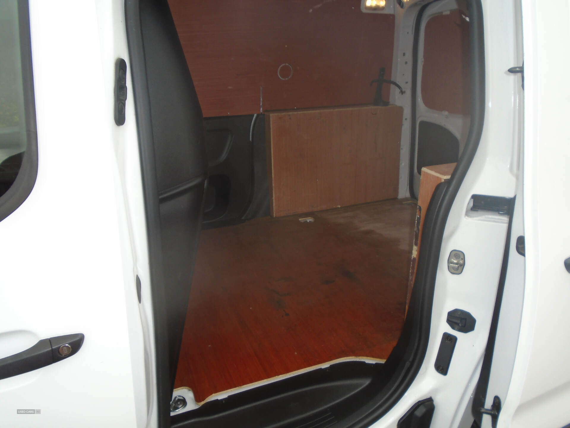 Jan 2022 Peugeot Partner 1000 1.5 BlueHDi 100 Professional Prem Van [6 Spd]