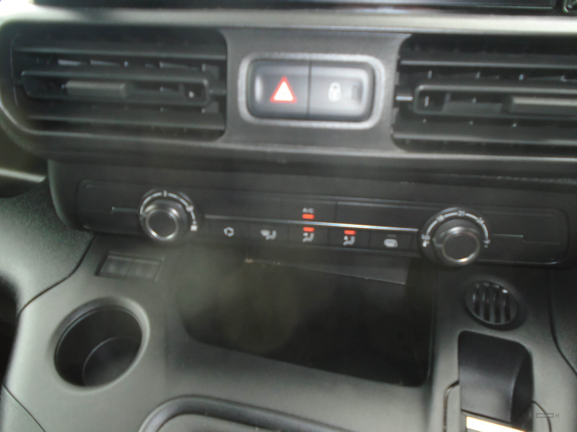 Jan 2022 Peugeot Partner 1000 1.5 BlueHDi 100 Professional Prem Van [6 Spd]