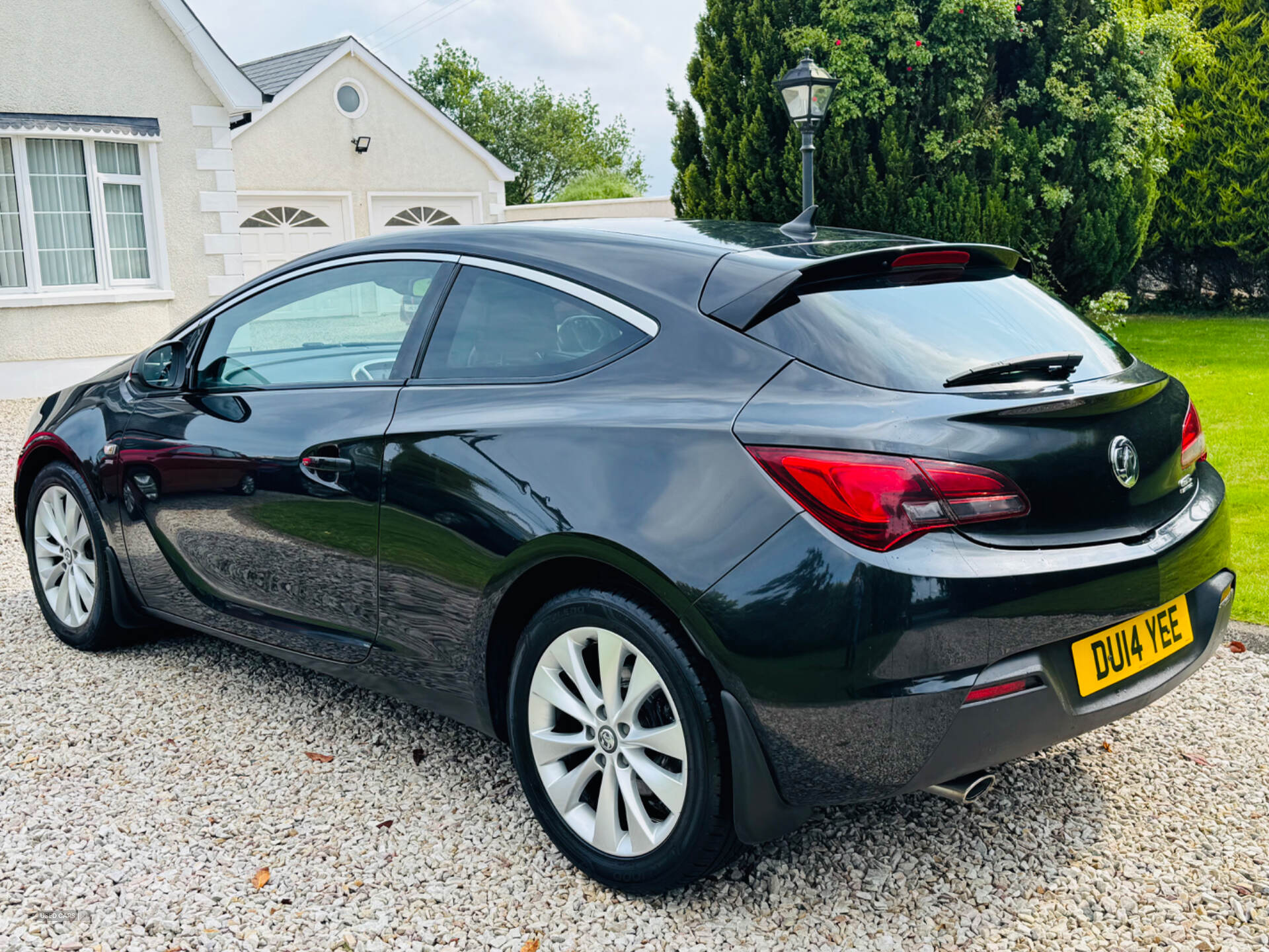 Mar 2014 Vauxhall Astra GTC 1.4T 16V 140 SRi 3dr