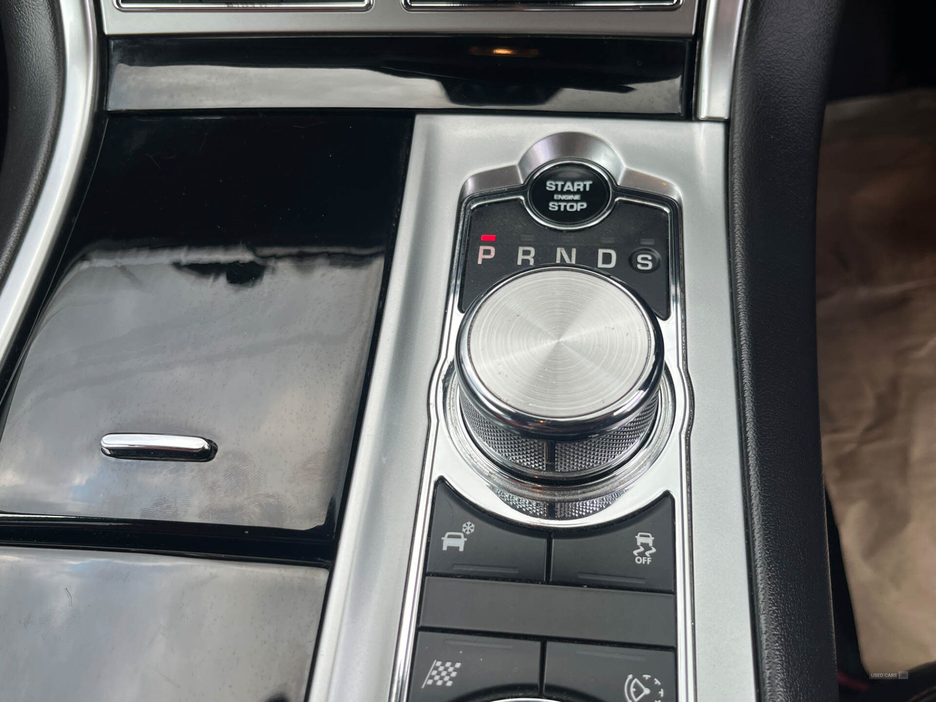 Dec 2014 Jaguar XF 3.0d V6 S Portfolio 4dr Auto [Start Stop]