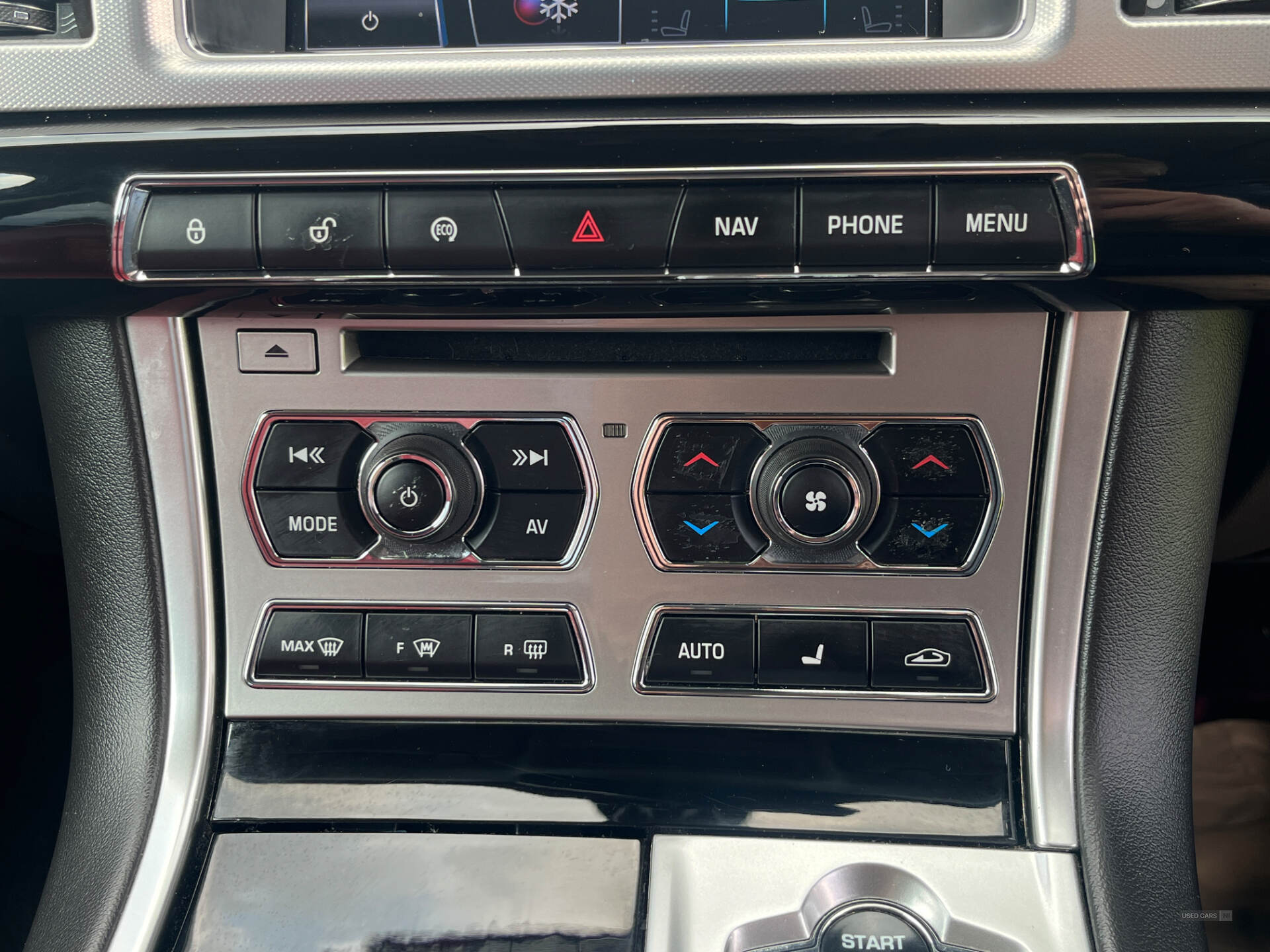 Dec 2014 Jaguar XF 3.0d V6 S Portfolio 4dr Auto [Start Stop]