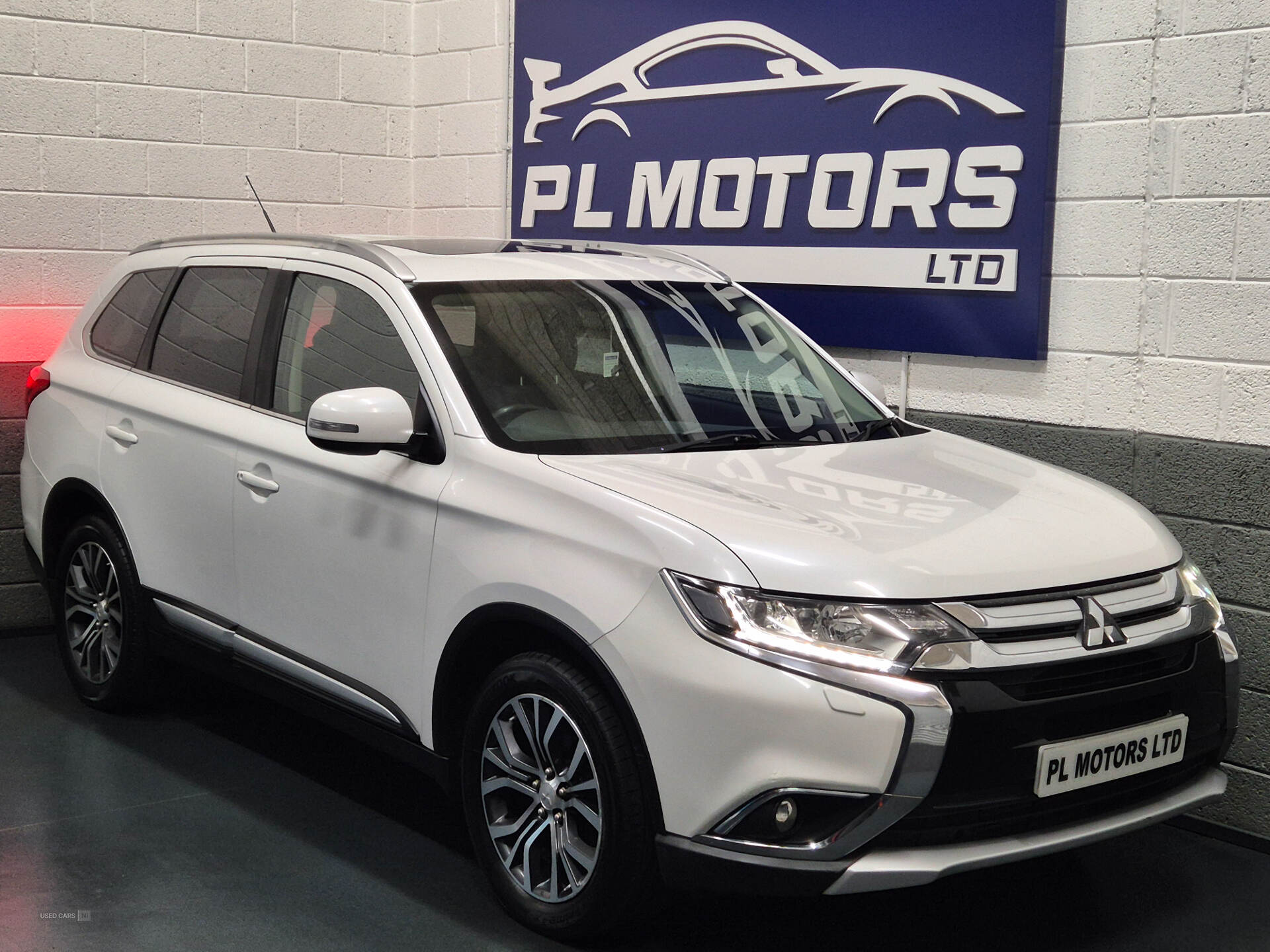 Apr 2016 Mitsubishi Outlander 2.2 DI-D GX4 5dr Auto