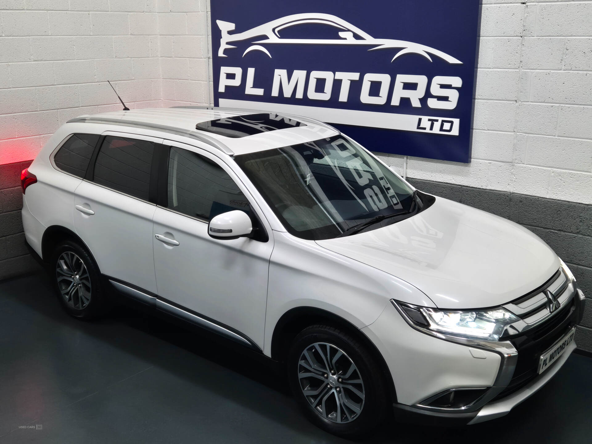 Apr 2016 Mitsubishi Outlander 2.2 DI-D GX4 5dr Auto
