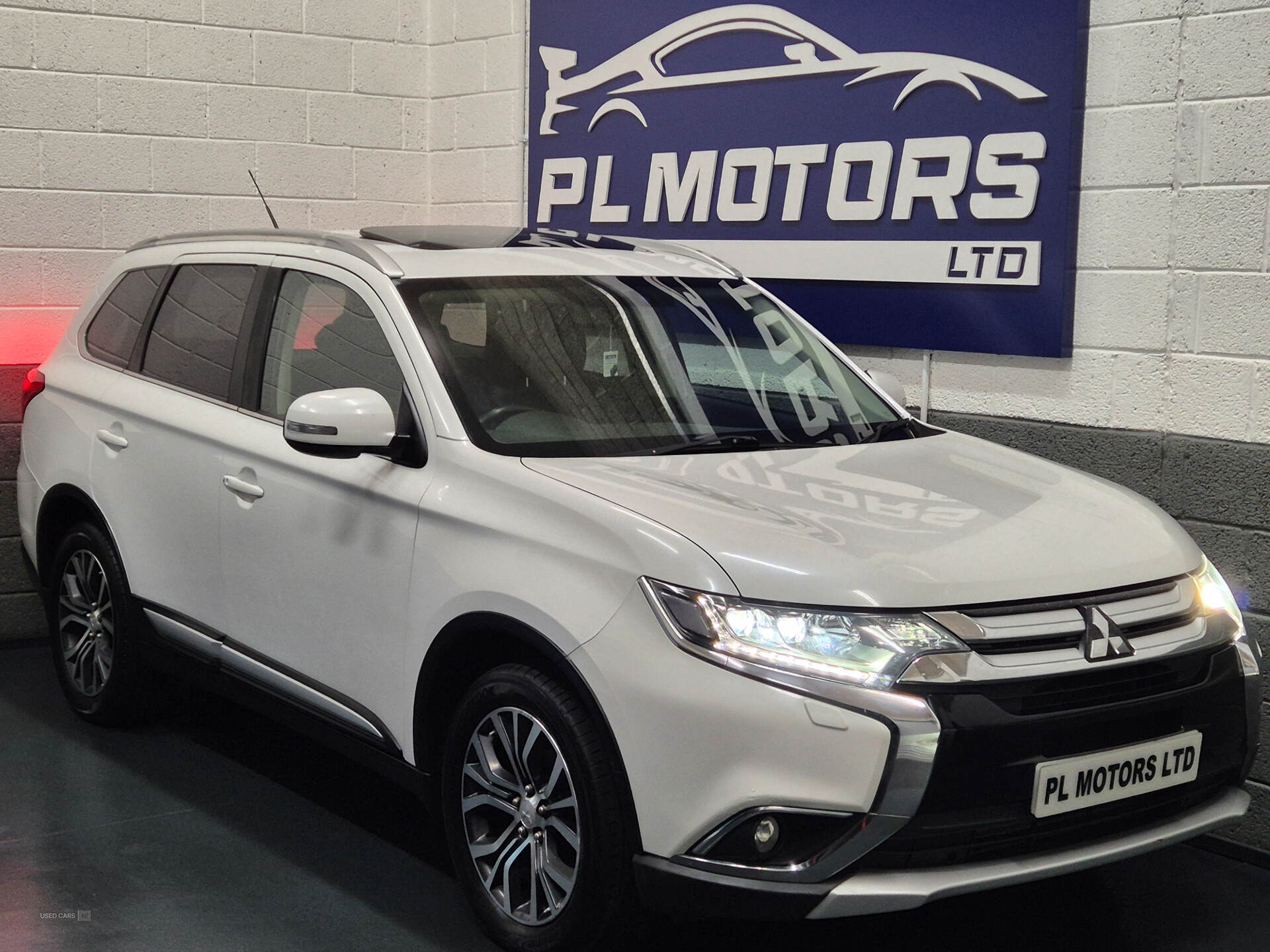 Apr 2016 Mitsubishi Outlander 2.2 DI-D GX4 5dr Auto