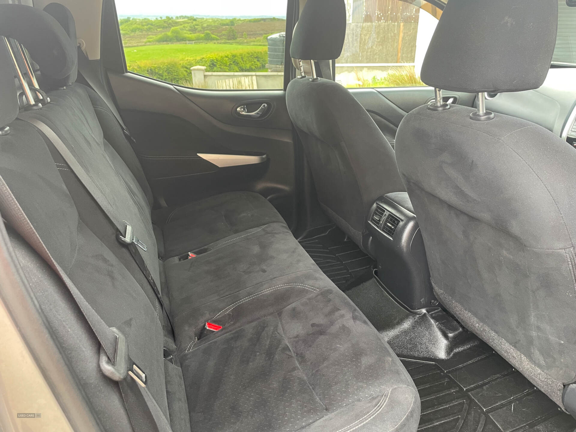 Jun 2016 Nissan NP300 Double Cab Pick Up N-Connecta 2.3dCi 190 4WD Auto