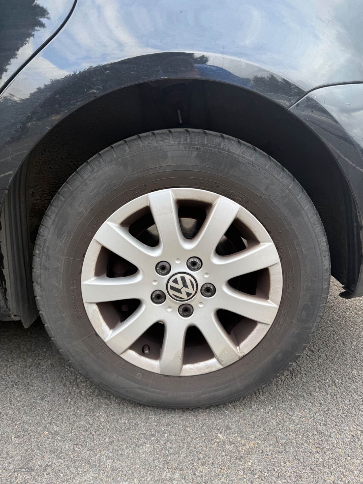 Mar 2010 Volkswagen Touran 1.6 S 5dr